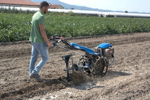 Άροτρο αναστρεφόμενο