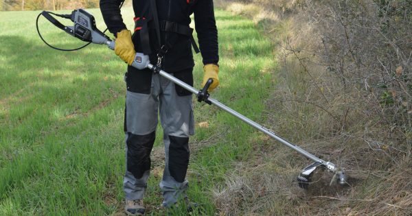 Θαμνοκοπτικό BC37 μπαταρίας Arvipo